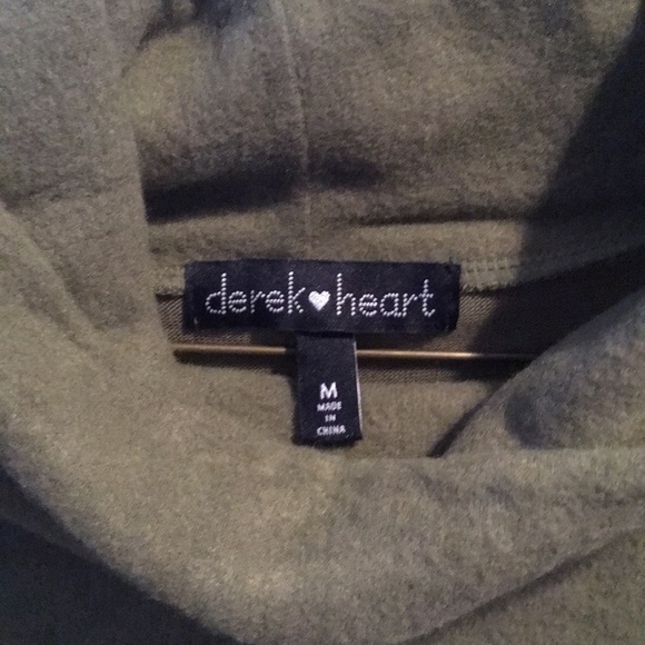 Cowl neck longsleeve Fringe sweater - Picture 2 of 5